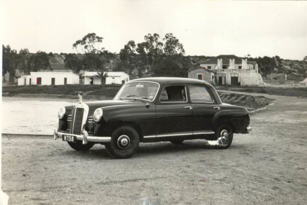 Ένα από τα πρώτα αυτοκίνητα Mercedes στην Κύπρο (1954)