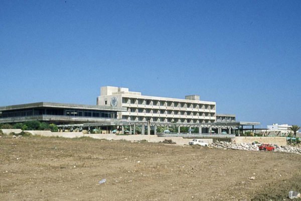 Μετά την τουρκική εισβολή ο ιδρυτής του Ομίλου Αλέκος Μιχαηλίδης επαναδραστηριοποιήθηκε στην Πάφο όταν ενοικίασε και ανακαίνισε τη δεκαετία του ‘80 το τότε βομβαρδισμένο Paphos Beach.