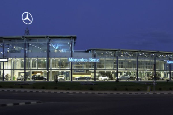 Το show room Mercedes – Benz στη Λευκωσία.