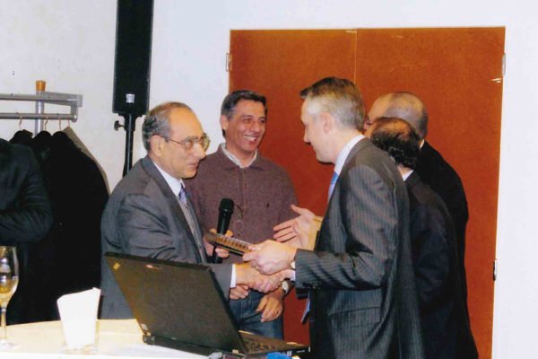Βράβευση της Εταιρείας από την PYREX στην Φρανκφούρτη (2010). Κατά την τελετή ανακοινώθηκε η εφ’ όρου ζωής αντιπροσώπευση της PYREX στην Κύπρο από την Λάμπης Γ. Κωνσταντινίδης Λτδ.